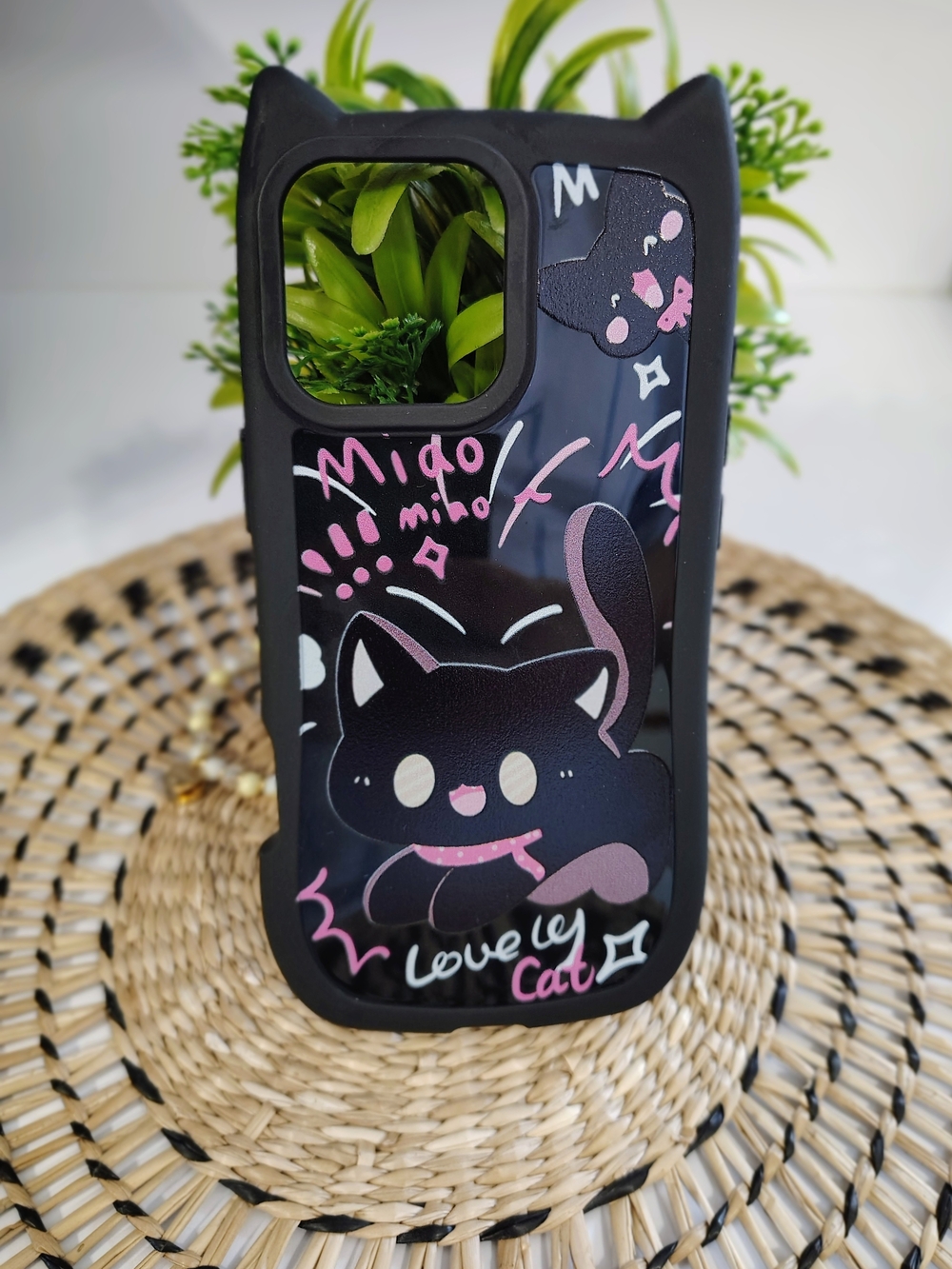 Mido Black Sillicone IPhone 16 Pro Max Case with Pink Cat Art